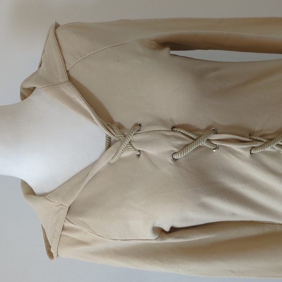 Manière de Voir Long-Sleeve Hooded Lace Up  Top - Picture 6 of 15